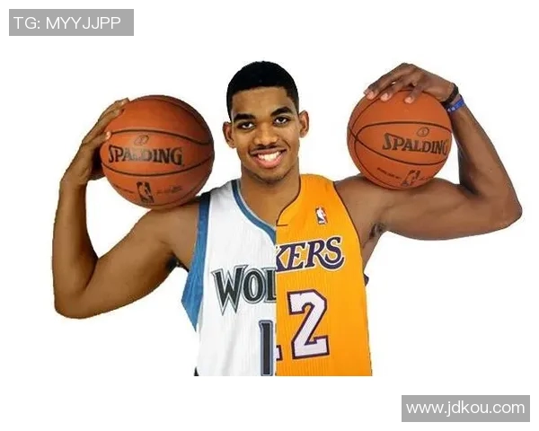 斯库特亨德森的崛起之路：从新秀到篮球明星的奋斗历程